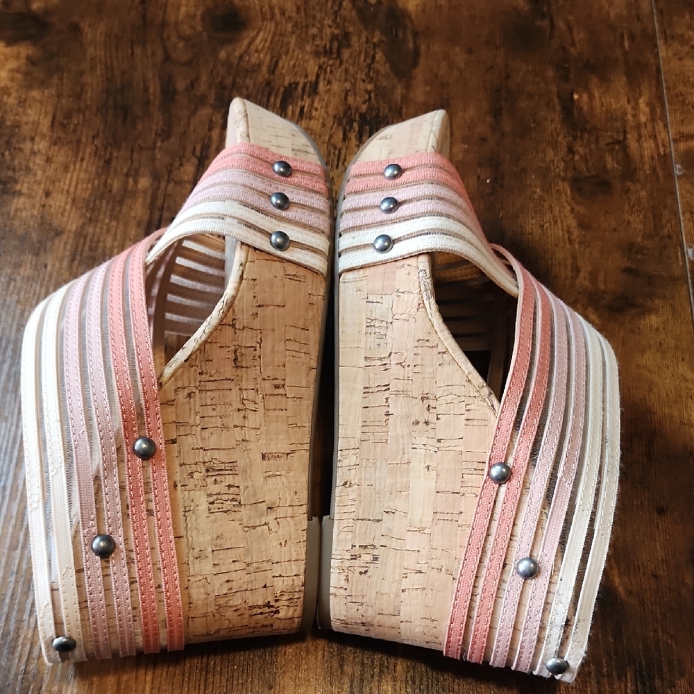 LUCKY BRAND | Peach Coral Ombre Mykayla Cork Wedge Multicolor Strappy Sandal | 8 - Picture 4 of 10